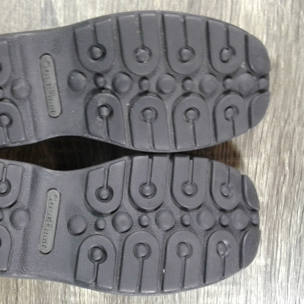 shoes - Picture 7 of 8